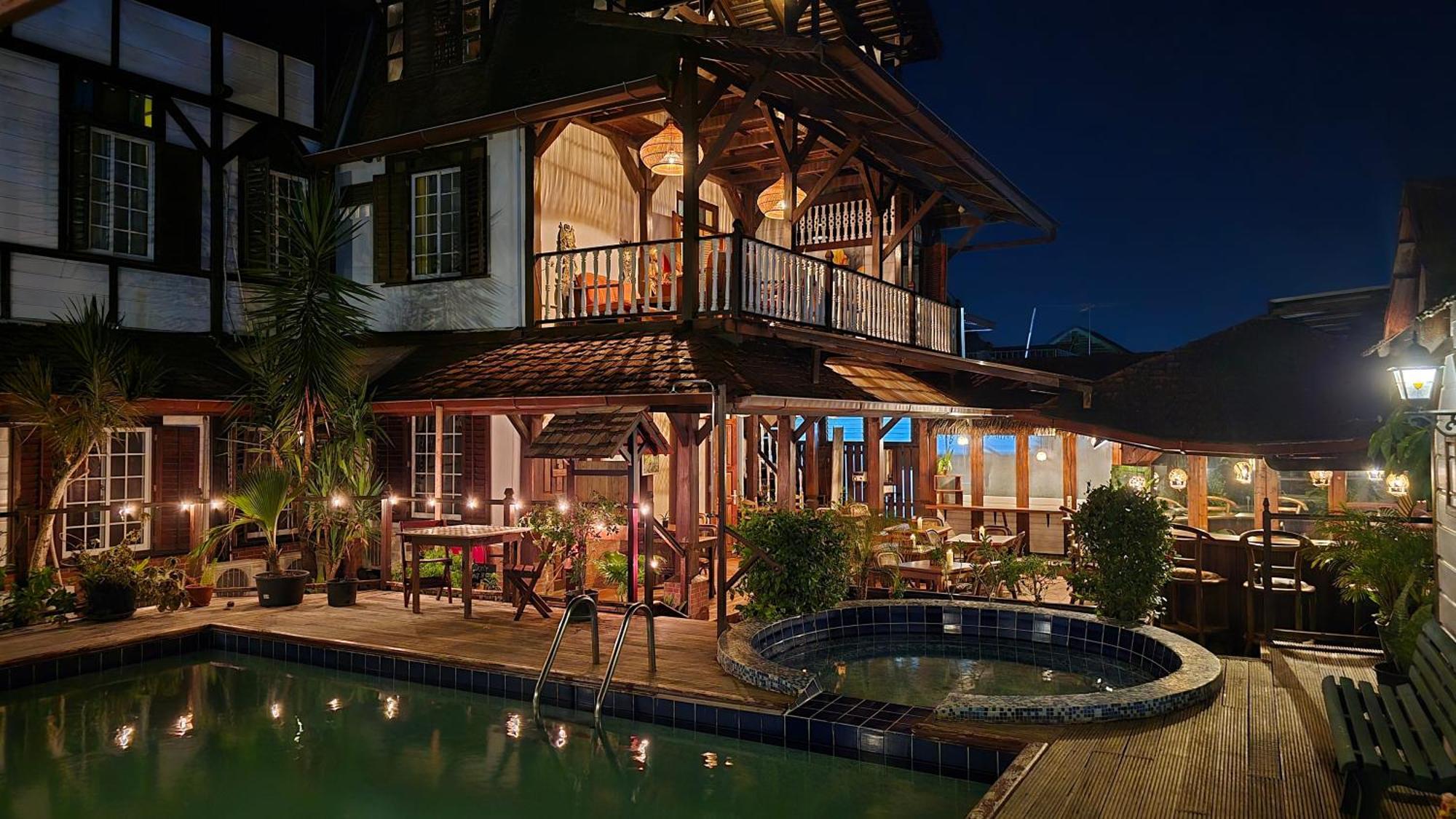 פרמריבו Greenheart Boutique Hotel מראה חיצוני תמונה